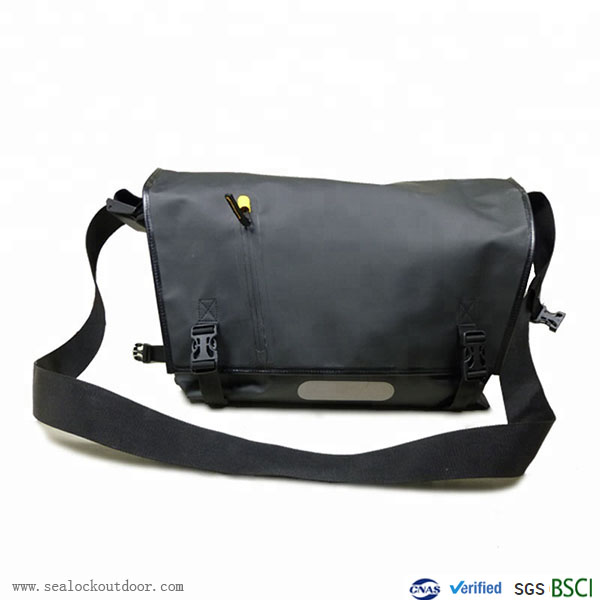 Impermeable Hombro Totalizador Bolso