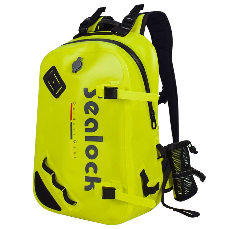 Por qué necesita una mochila impermeable para sus aventuras al aire libre