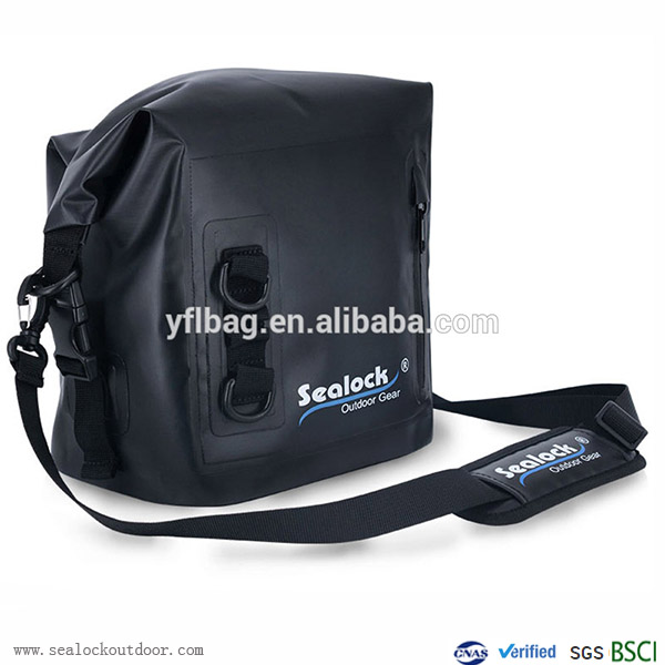 Bolsa impermeable: ¡un ayudante reflexivo para actividades al aire libre!