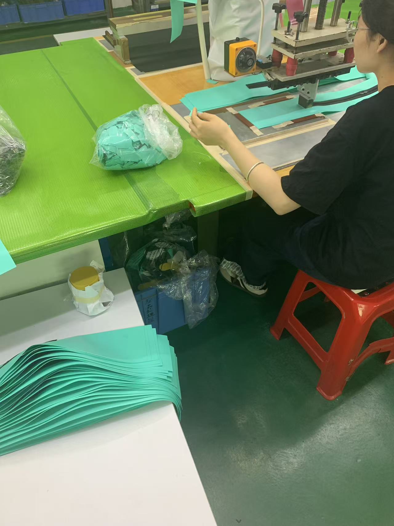 La evolución ecológica: transición a TPU sin PFAS en equipos impermeables de alto rendimiento