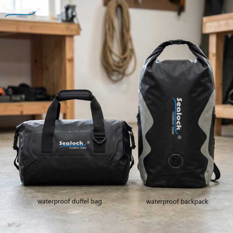 Bolsa de viaje impermeable versus mochila impermeable