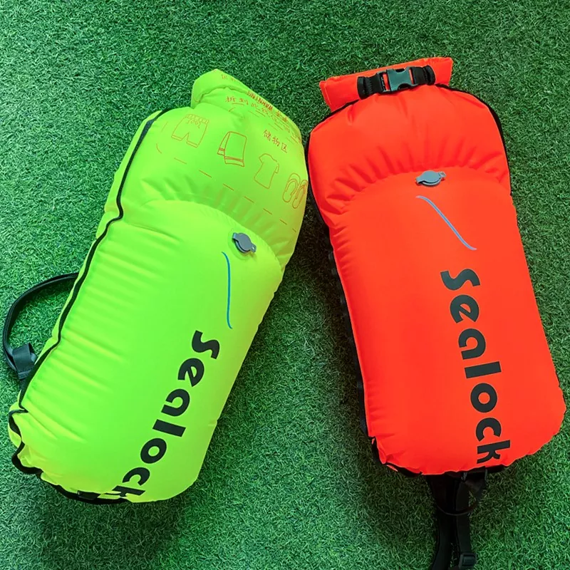 Boya de natación en aguas abiertas con bolsa seca